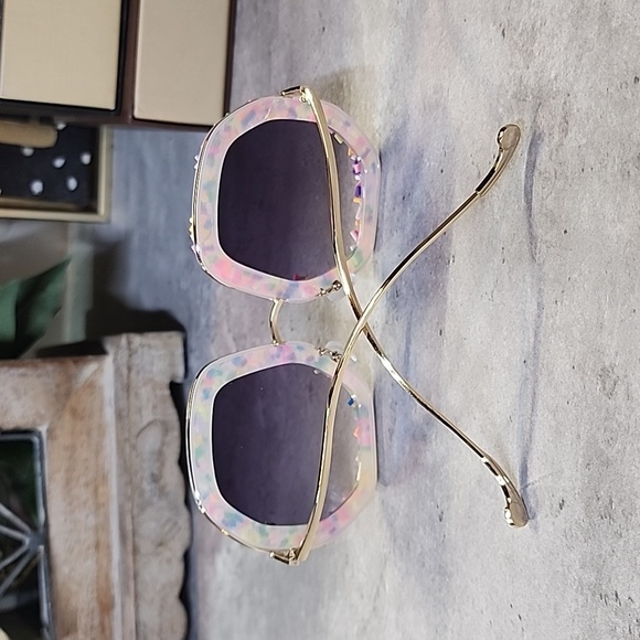 Candy coated sunglasses - Picture 5 of 7